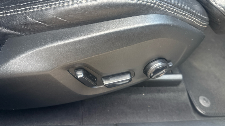 Volvo Xc60 2.0 B5P [250] Inscription Pro 5dr Geartronic Petrol Estate